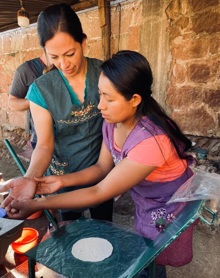 Lizu Tu Casa En Un Pueblo Zapoteca Bed & Breakfast Teotitlán del Valle Eksteriør bilde